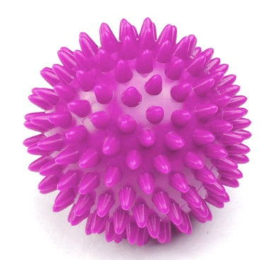 Small but seriously effective. This spiky massage ball helps target tight muscles, ease tension and support faster recovery, so you can move better, feel looser and stay ready for your next workout.