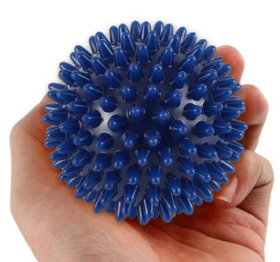 Small but seriously effective. This spiky massage ball helps target tight muscles, ease tension and support faster recovery, so you can move better, feel looser and stay ready for your next workout.