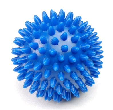Small but seriously effective. This spiky massage ball helps target tight muscles, ease tension and support faster recovery, so you can move better, feel looser and stay ready for your next workout.