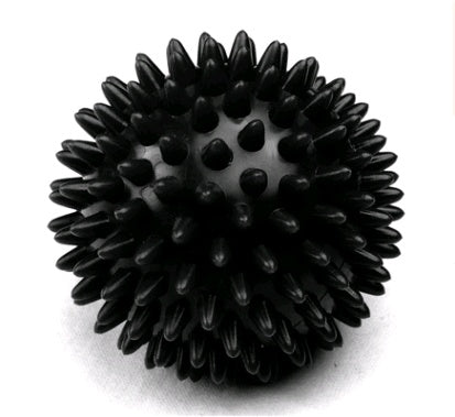 Small but seriously effective. This spiky massage ball helps target tight muscles, ease tension and support faster recovery, so you can move better, feel looser and stay ready for your next workout.